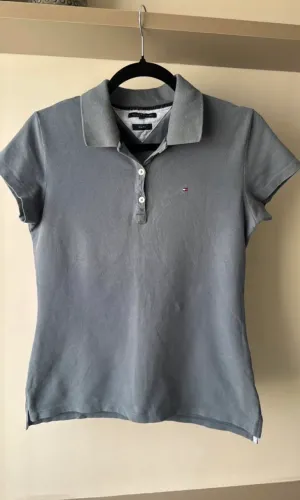 Camisa Polo Tommy Hilfiger - Feminina - Cinza Slim Fit - TAM M