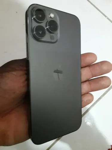iPhone 13 Pro Max , impecável , sem marcas de uso .