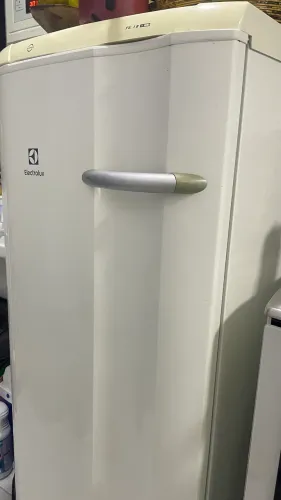 Vendo freezer vertical