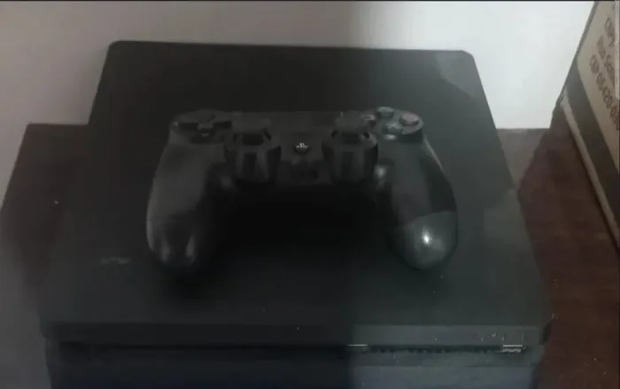 PlayStation 4 - Slim - 500Gb - Em Perfeita Condições