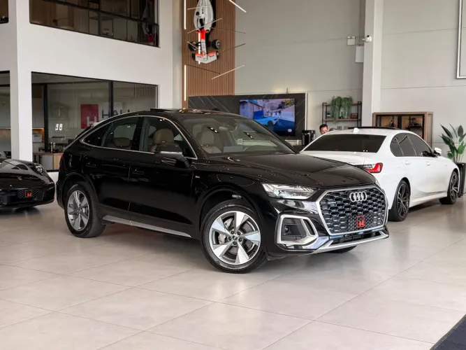Audi Q5 Spb. S-line Black 2.0 TFSI Qua.s-tron 2022