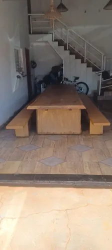 Mesa rústica  madeira garapa
