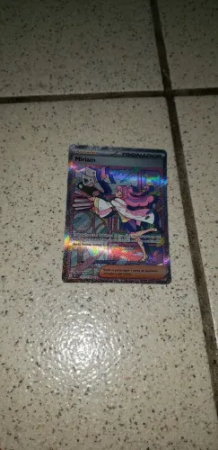 Carta pokemon rara Miriam 
