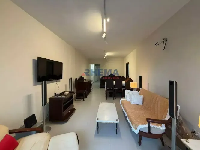 Apartamento 03 dormitórios sendo 01 suíte- Ponta da Praia.