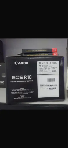 Cámara Canon Eos R10 Kit 18-45MM F4.5-6.3 Is STM + adaptador novos