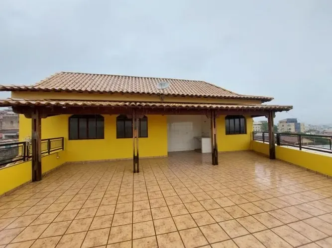 CASA 03 QUARTOS BAIRRO MILIONARIOS