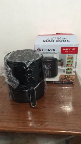 AirFryer nova, na caixa, nunca usada