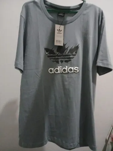 Camiseta cinza Adidas | impecável