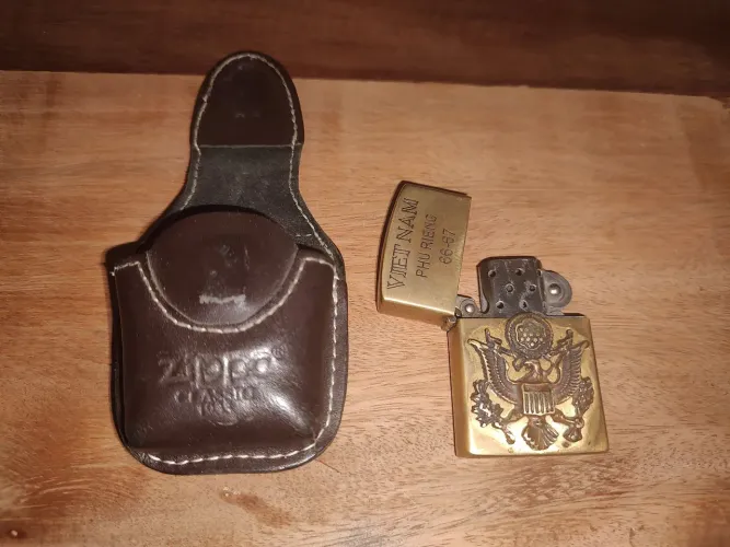 Isqueiro zippo