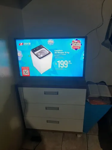 Vendo uma TV Samsung smart 32 polegadad