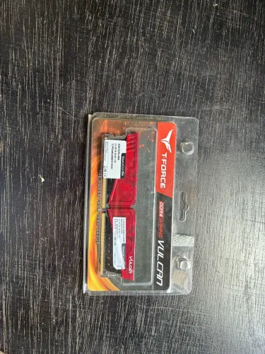 Memória RAM 8GB DDR4 T-Force