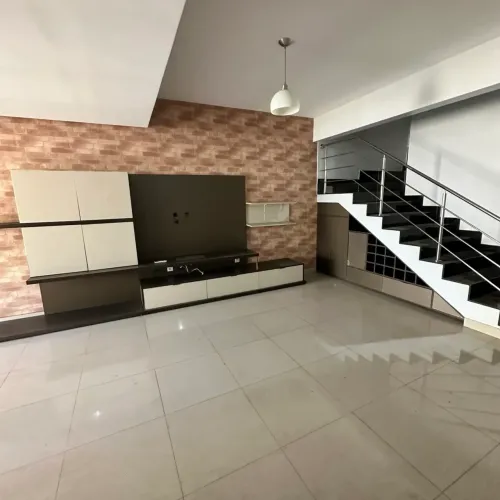 SOBRADO PRA ALUGAR NO SETOR JAÓ
