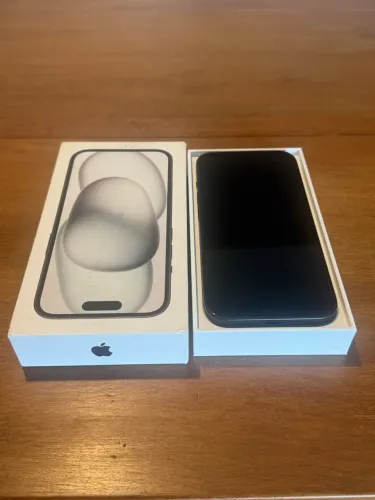 iPhone 15 128GB Preto - Bateria 89% - Com caixa original