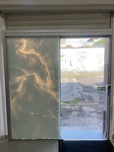 Porta de Vidro para Loja 2,20 x 2,00 m - R$ 1.500 | Parcelo no Cartão