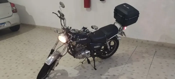Moto 125 intruder