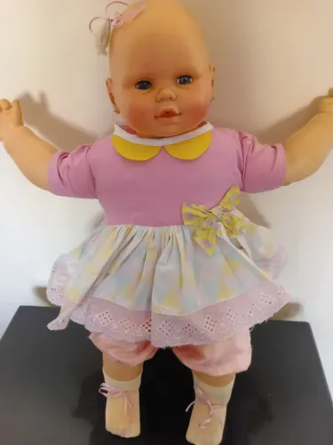 Boneca antiga