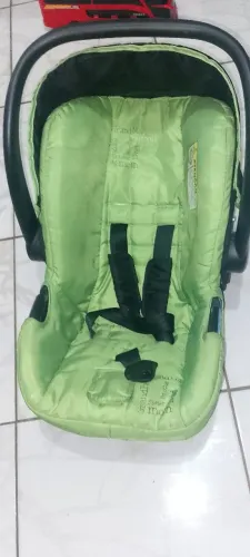 Vende-se bebe conforto 
