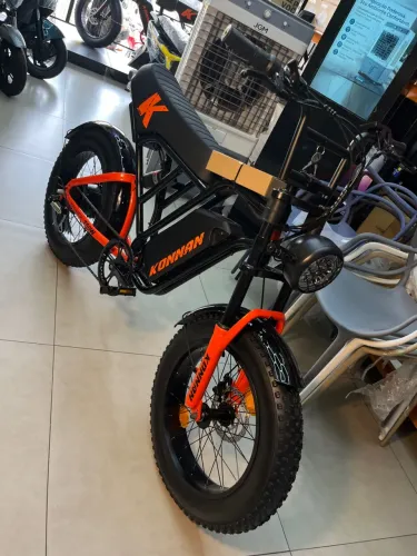 BICICLETA ELETRICA WINNER 750W PRETO/LARANJA BATERIA DE LITIO 48V MARCA KONNAN