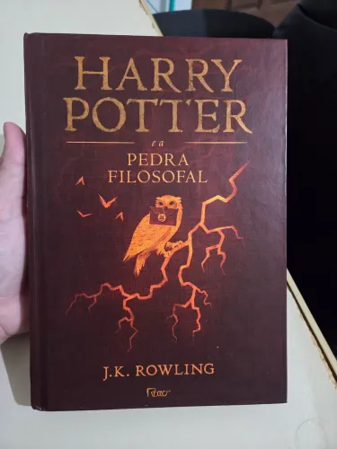 Harry Potter e a Pedra Filosofal - Edição Especial Capa Dura (Rocco)