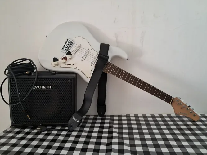 Kit guitarra pra começar a tocar