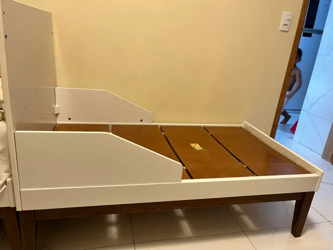 Cama infantil + colchão pro saúde (já higienizado e pronto para uso seguro) + protetor