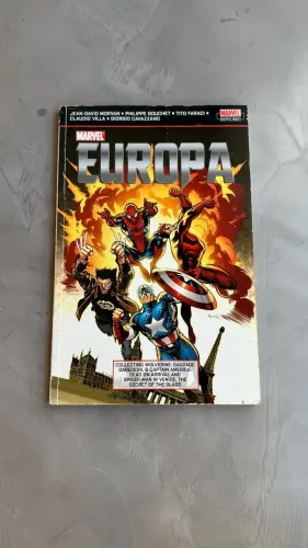 Graphic Novel Marvel Europa (Importada, em Inglês) - Marvel Comics