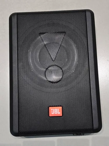 Subwoofer ativo JBL 8 pol. 400w<br>400w RMS (200+200)