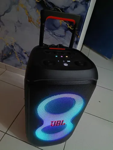 Vendo JBL party box 320, semi nova
