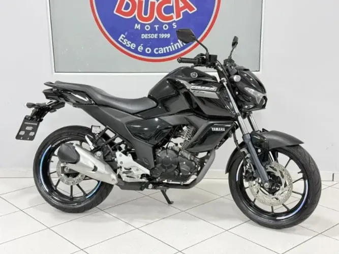 fz 15 fazer 2024 preta