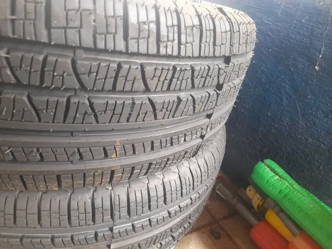 Pneus 225/55/r18 troca por aro 15