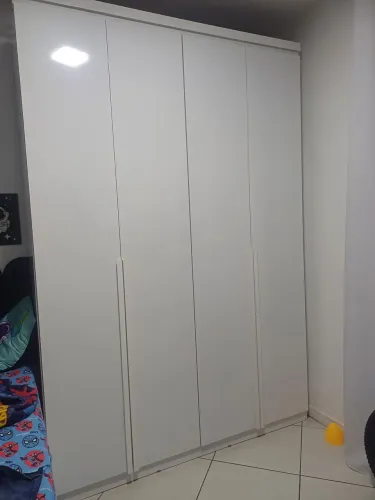 Guarda Roupa 4 portas