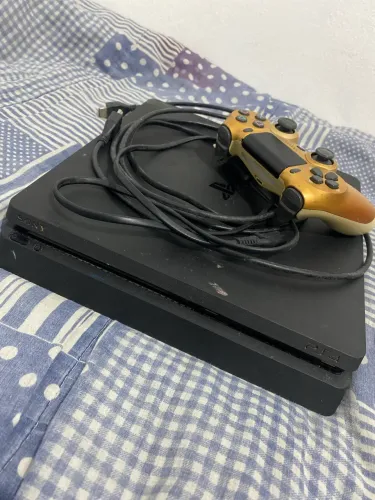 vende-se PS4 com defeito de imagem 750$