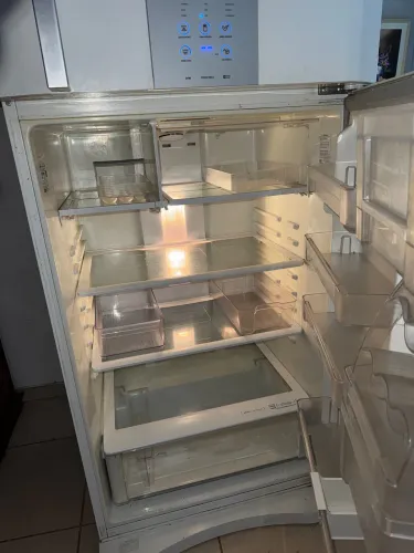 Refrigerador Frostfree Eletrolux DF80