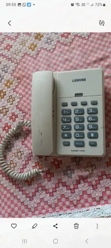 Aparelho telefônico fixo 2 unidades restante.