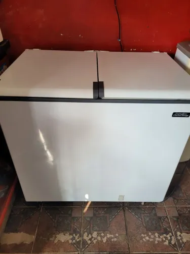 Freezer Esmaltec