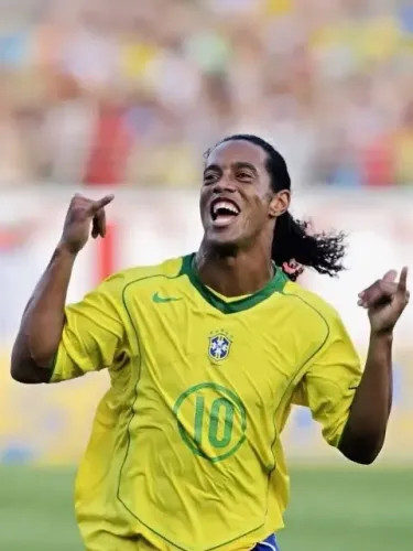 Camisa brasil retrô 2004 Ronaldinho 10