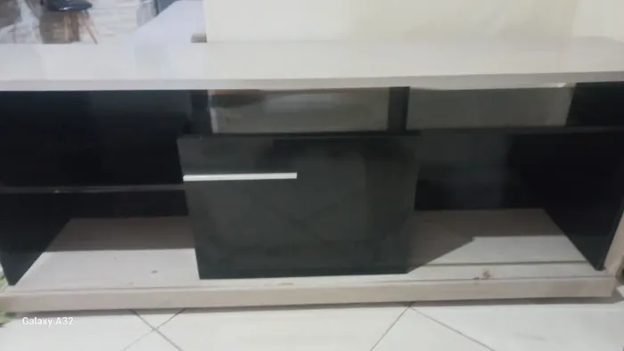 Vendo rack ele tem 2mtros de comprimento