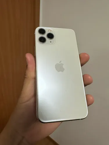 iPhone 11 Pro - Risco na tela (Tela Original)