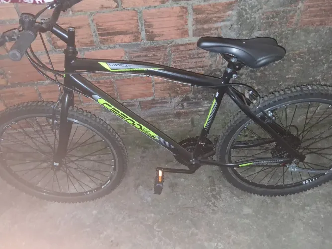 Vende-se uma bichinha aro 26