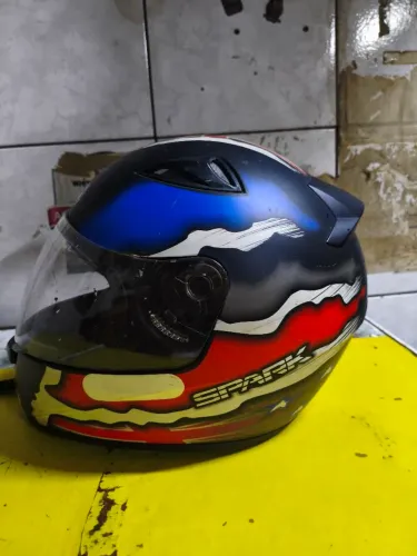 Capacete spark