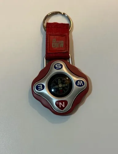 pequena bússola de bolso - chaveiro 