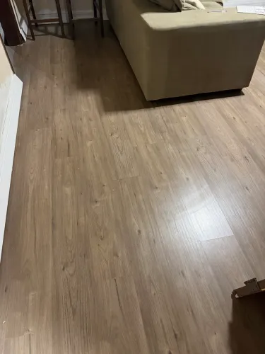Piso laminado click ( recortes) 