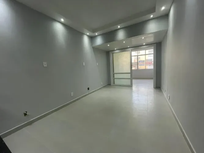 Espaçoso Conjugado com 45m² | Piso Frio, Reformado e Pronto para Morar!