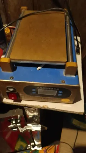 Máquina pra quem meche com conserto de celulares