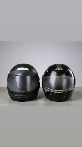 Vendo os dois por $70
