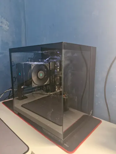 Gabinete ''GAMER'' quase Completo