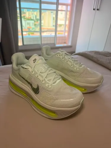 Nike Vomero Premium