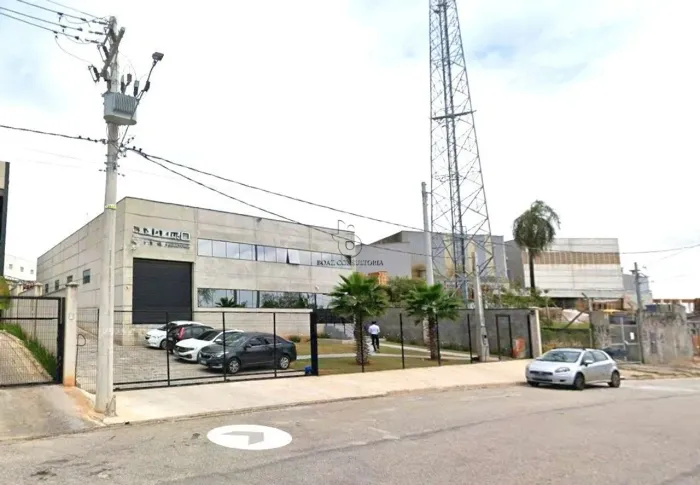 Galpão Industrial de 750m² com Opção Mobiliada no Cajuru do Sul em Sorocaba/SP