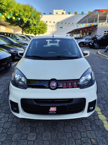 Fiat Uno Sporting 1.4 EVO Fire Flex 8V 4P 2015