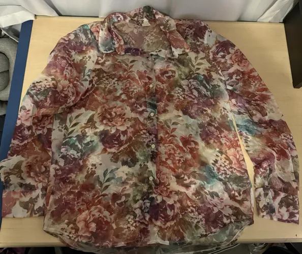 Blusa floral manga longa tamanho P